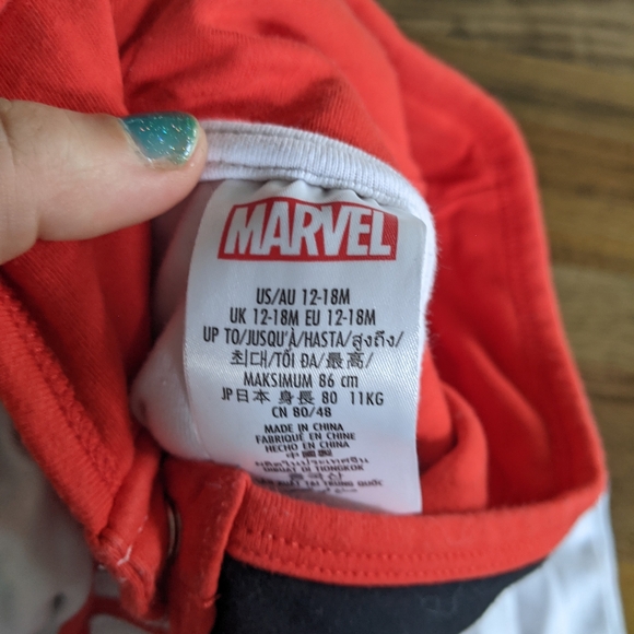 Disney marvel onesie - Picture 2 of 2
